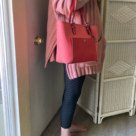 🍉🍉MIchael Kors 🍉🍉Colorblock Coral/Watermelon - Picture 15 of 15